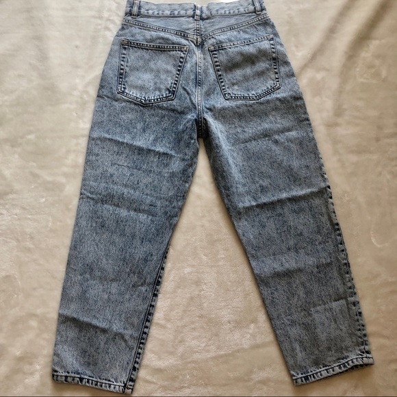 ASOS High-Rise Mom Jean Size 26 - Picture 4 of 10